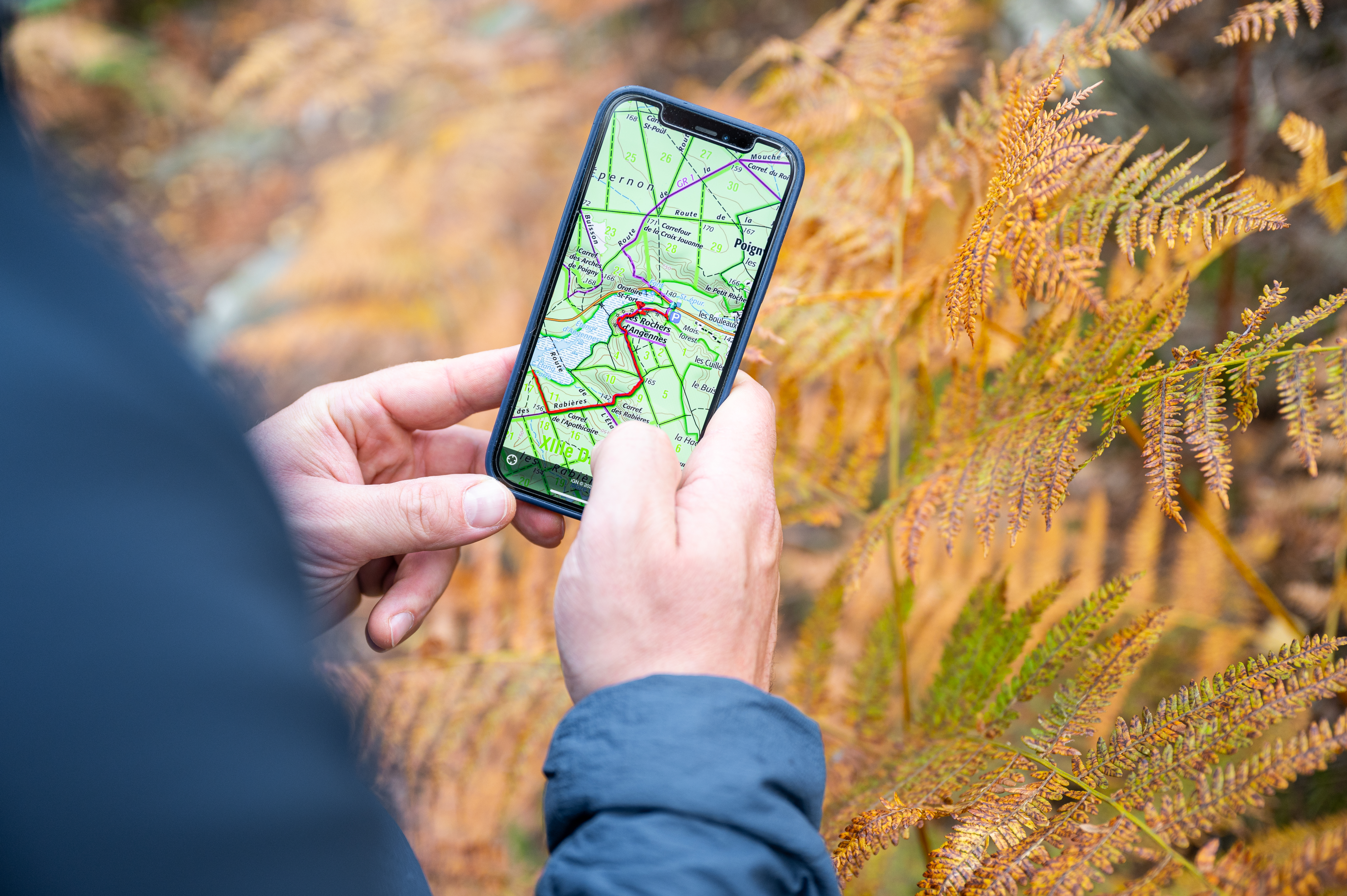 ©(Exploor-Instapades Studio)