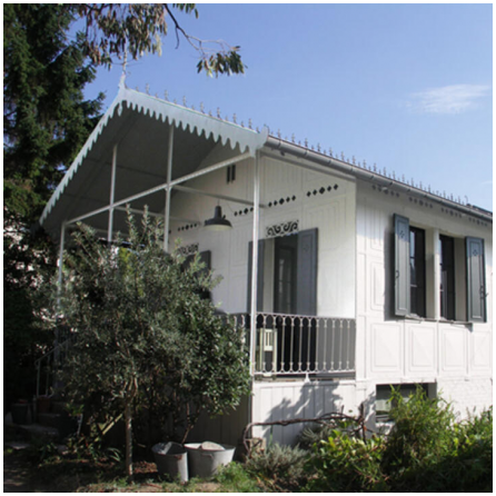 MAISON DE FER