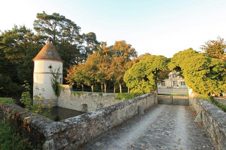 château de la Cour Senlisse