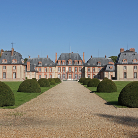 chateau de breteuil